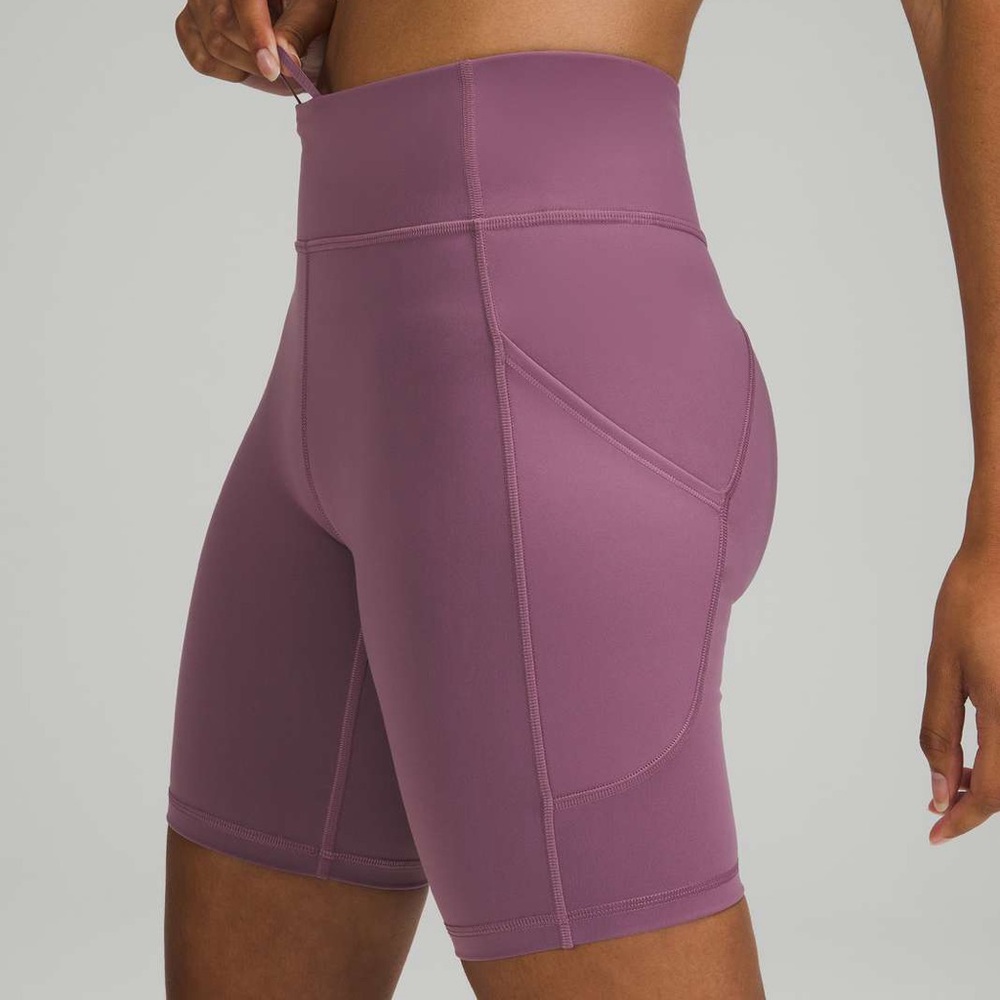 Lululemon Women's Invigorate High-Rise Short Sz 8 Grape Mauve